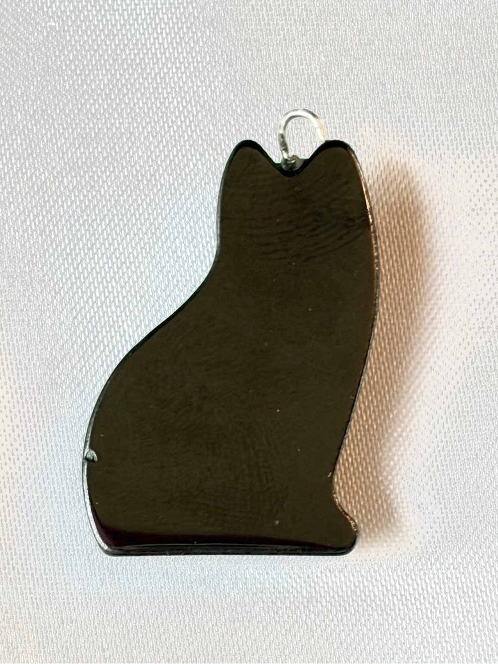 😻 Egyptian Hematite Cat Pendant - Picture 2 of 3